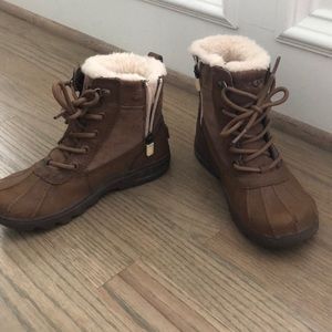 Ugg Lace up Tan boots SZ 2